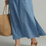 Brira | Simple Form Midi Dress