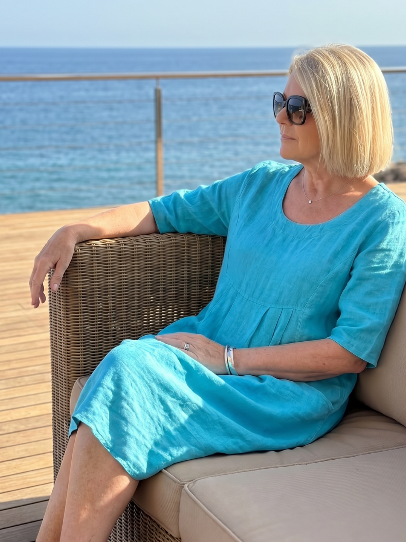 Linnthea | Gathered Front Half Sleeve Knee Length Dress