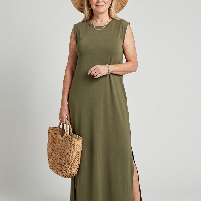 Liorania | Straight Silhouette Crew Neck Midi Dress