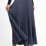 Serandra | Knit Top Pleated Skirt Midi Dress