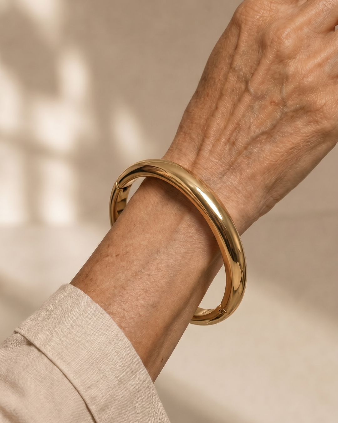 Brisette | Polished Rounded Bangle