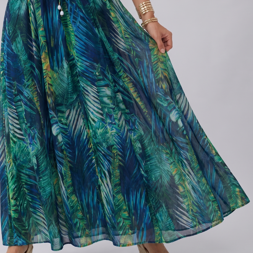 Velmae | Sleeveless Empire Waist Midi Dress