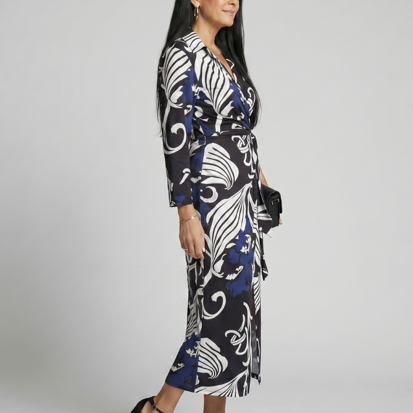 Sabnia | Relaxed Wrap Midi Dress