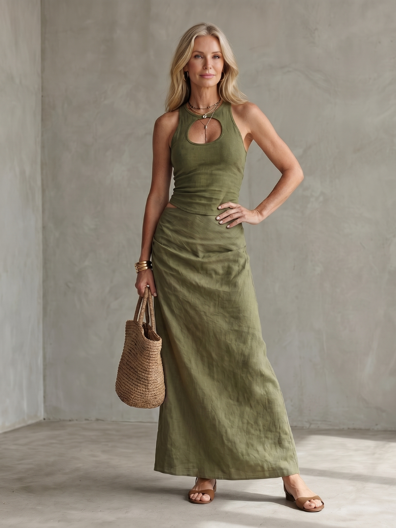 Hilala | Keyhole Neck Fitted Waist Midi Dress