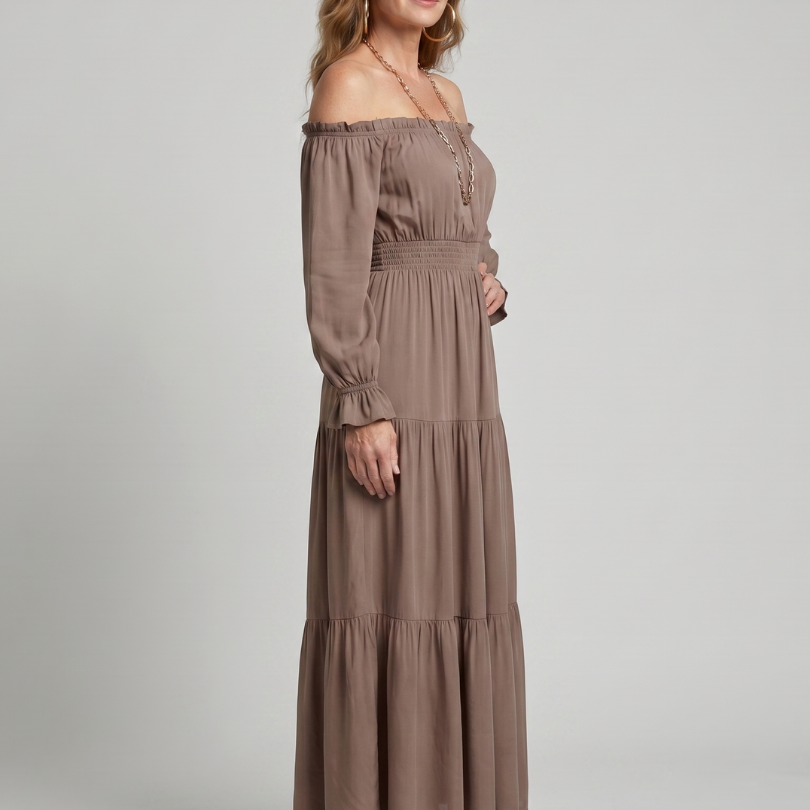Sennarin | Off Shoulder Side Slit Midi Dress