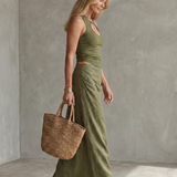 Hilala | Keyhole Neck Fitted Waist Midi Dress