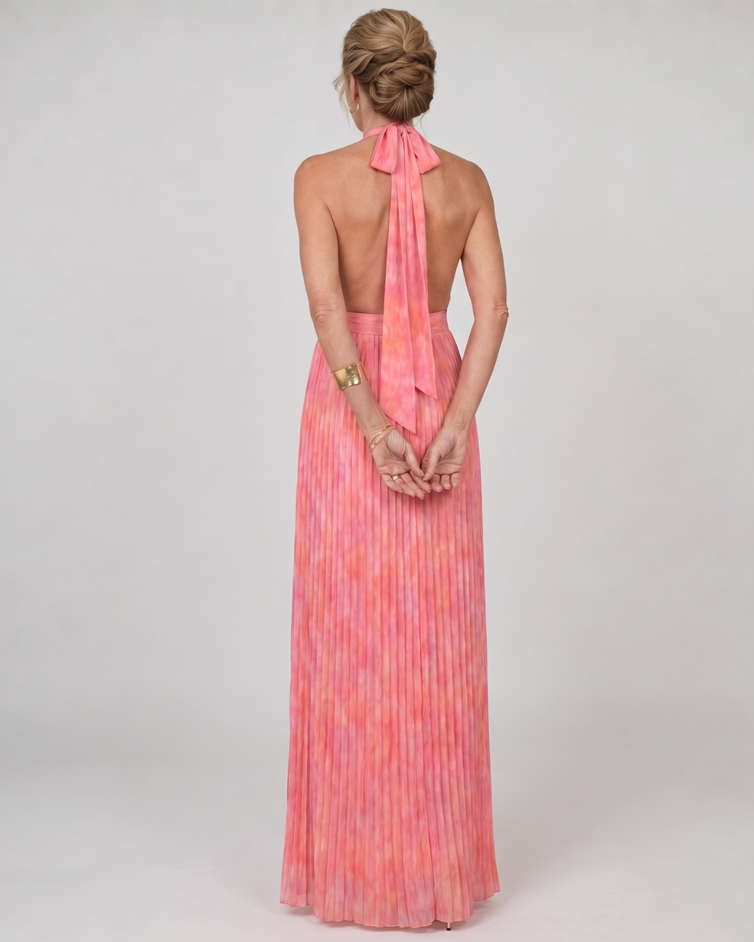 Sennavia | Pleated Halter Neck Sleeveless Maxi Dress