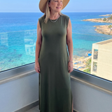 Liorania | Straight Silhouette Crew Neck Midi Dress