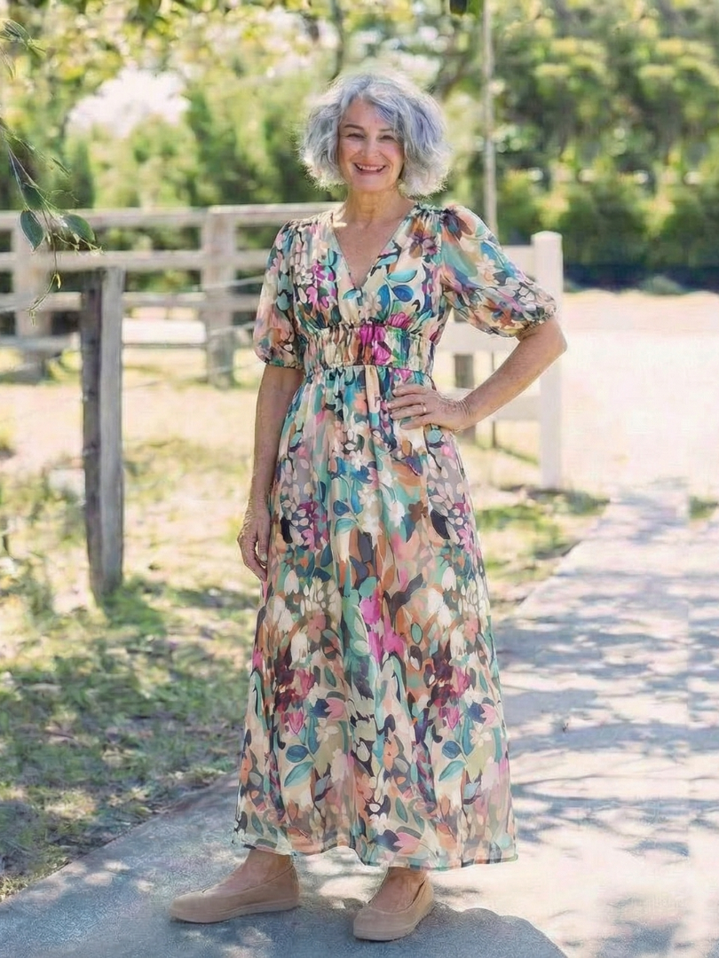 Wrennawen | V Neck Short Sleeve Gathered Waist Midi Dress