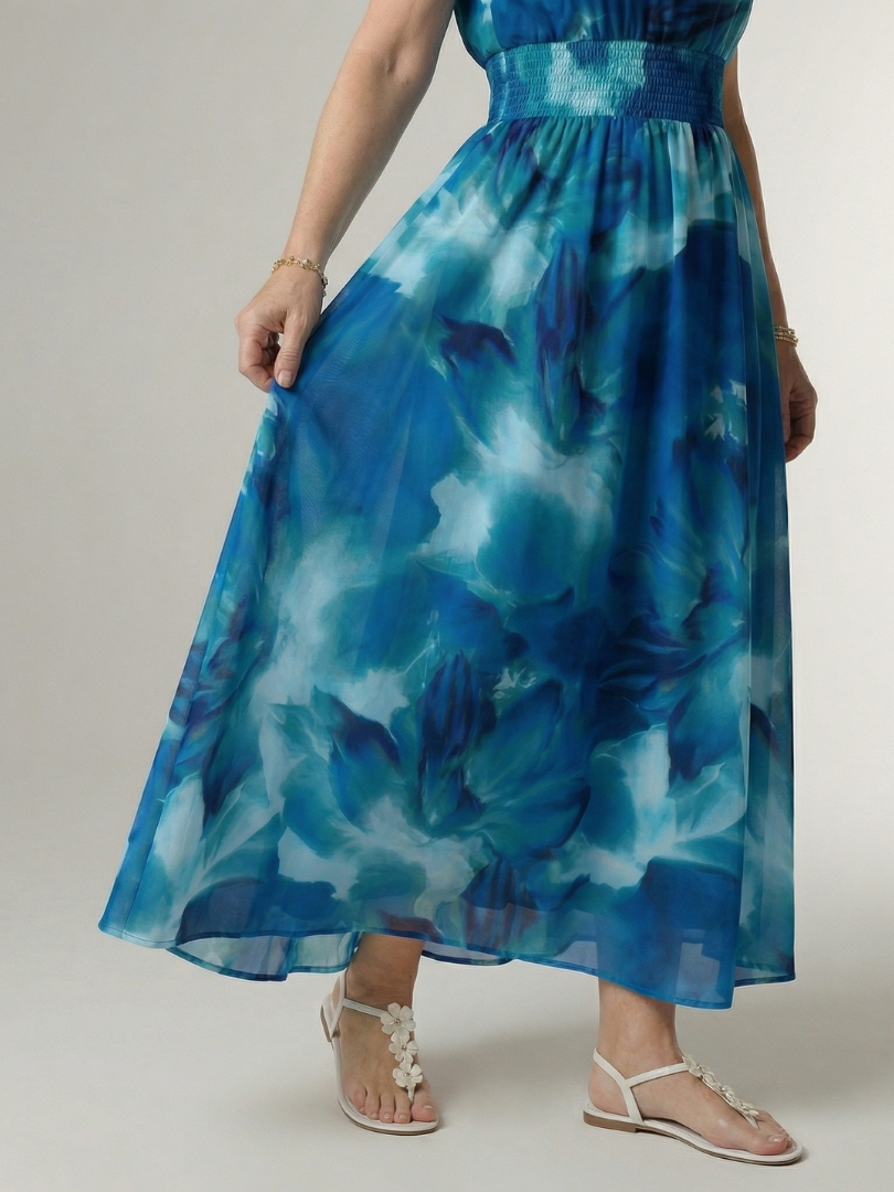 Penlora | Gathered Halter Midi Dress
