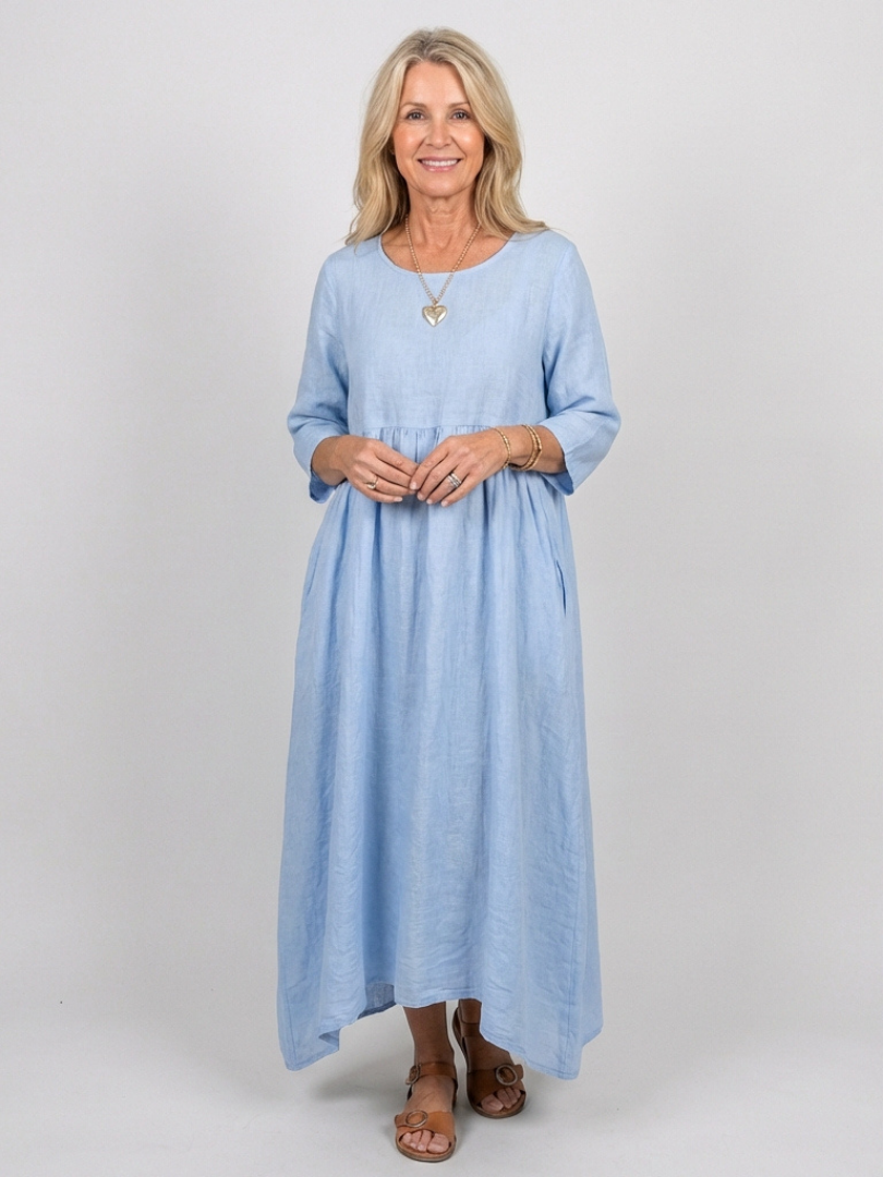Vesra | Three Quarter Sleeve Midi Dress