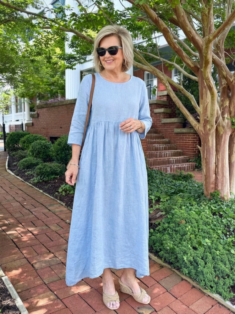Vesra | Three Quarter Sleeve Midi Dress