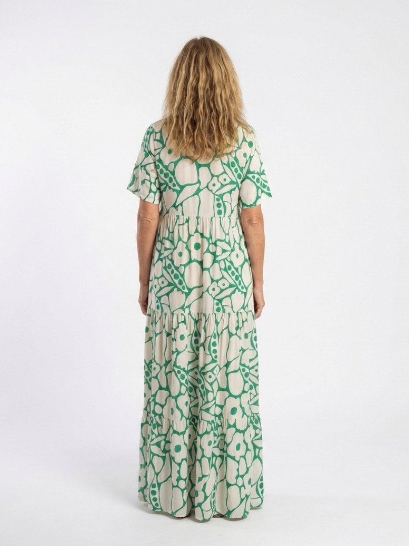 Dellyn | Short Sleeve V Neck Floral Midi Dress
