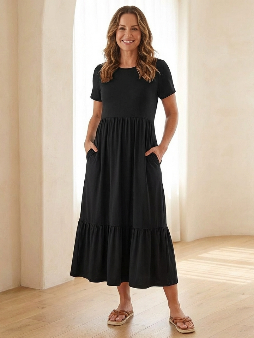 Isalette | Round Neck Short Sleeve Tiered Midi Dress