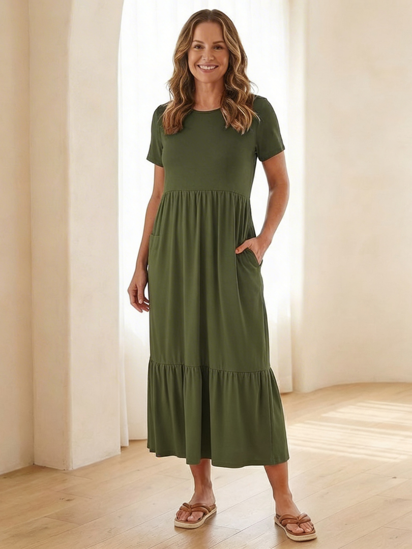 Isalette | Round Neck Short Sleeve Tiered Midi Dress