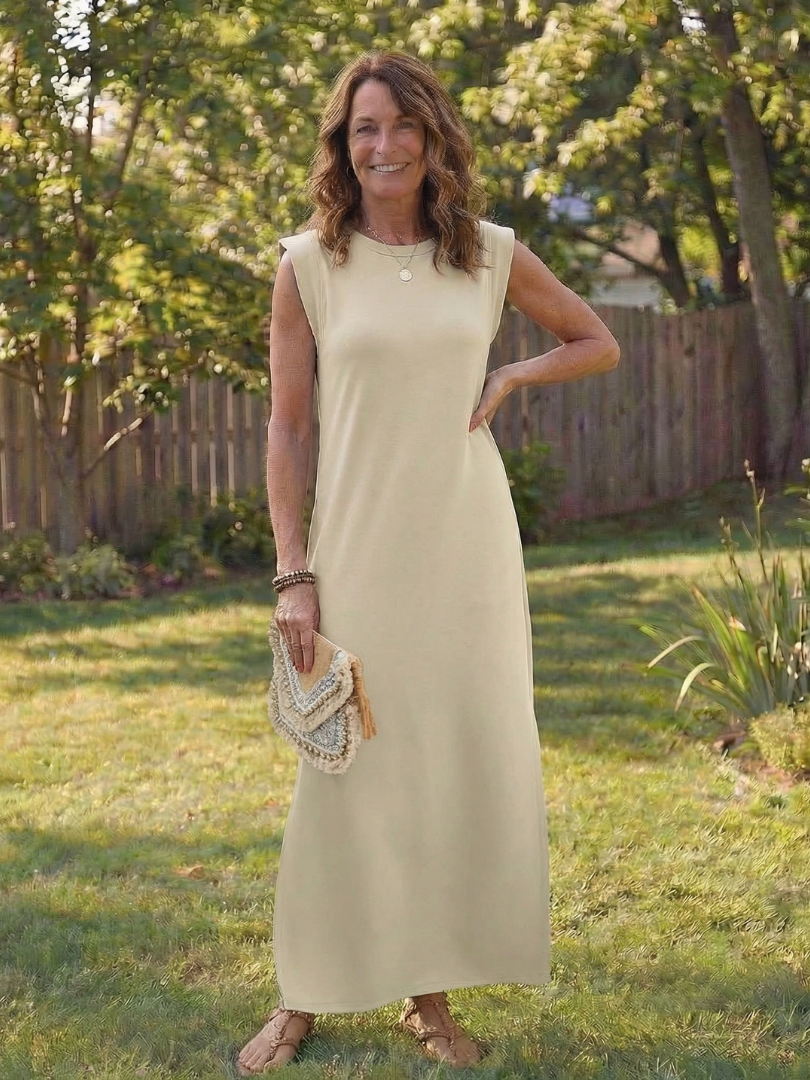 Saffvia | Sleeveless Pocket Side Slit Midi Dress