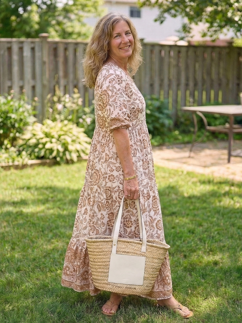 Miralyn | Short Sleeve V Neck Floral Midi Dress