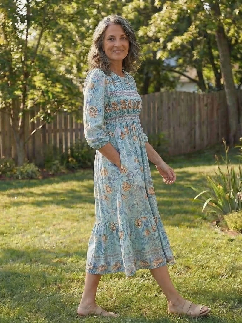 Larssa | Half Sleeve Smocked Floral Midi Dress