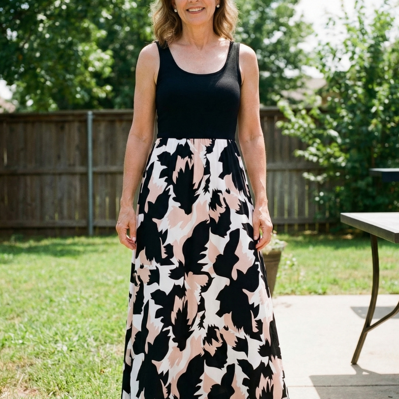 Frelia | Sleeveless Scoop Neck Printed Maxi Dress