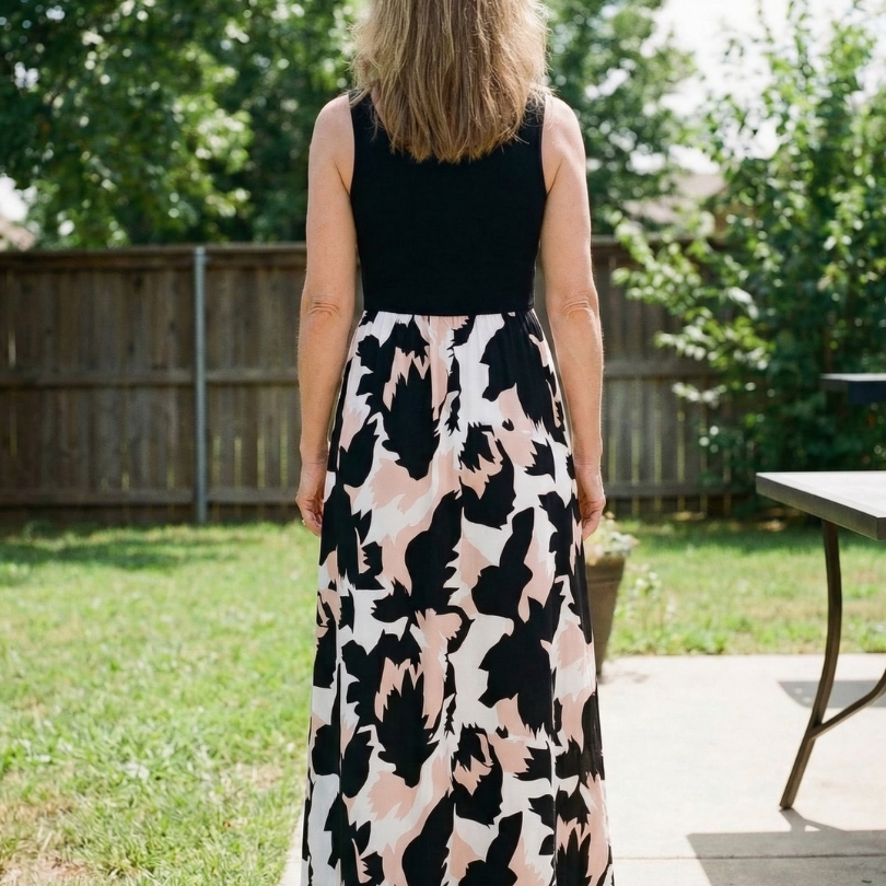 Frelia | Sleeveless Scoop Neck Printed Maxi Dress