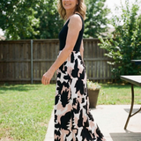 Frelia | Sleeveless Scoop Neck Printed Maxi Dress