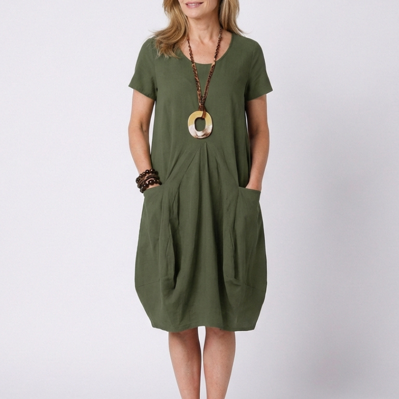 Selna | Short Sleeve Pleated Knee Length Dress