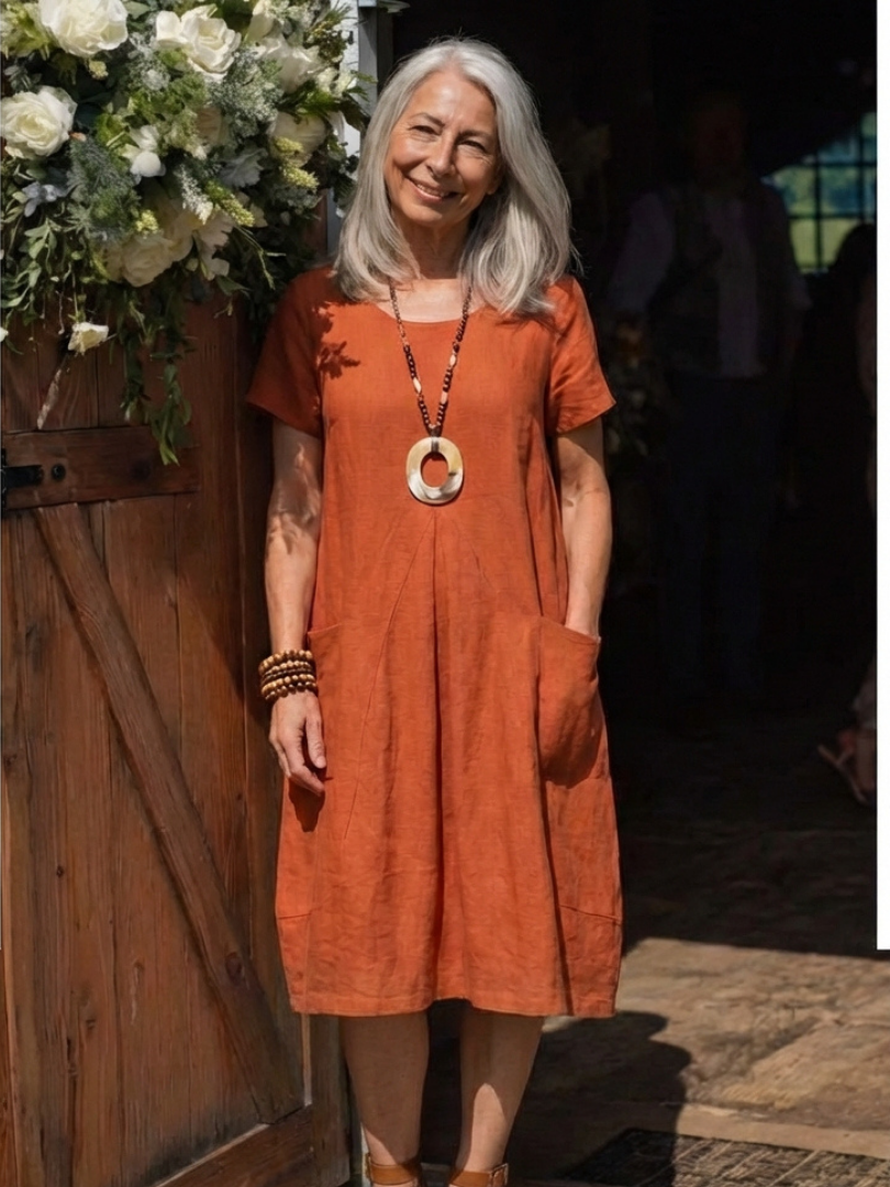 Selna | Short Sleeve Pleated Knee Length Dress