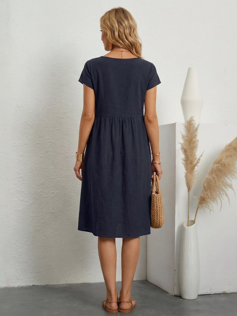 Tamsindra | Short Sleeve Knee Length Pocket Dress